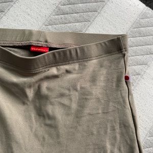 Yumiko max cropped tights n-planet M